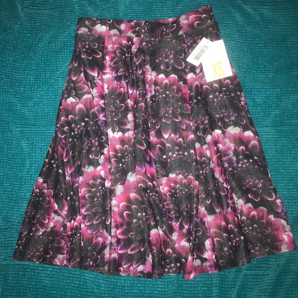 Lularoe Madison BNWT : on hold til 4/20/18